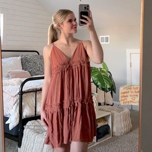 Very cute summer dress! Never worn before, however doesn’t have tags.
